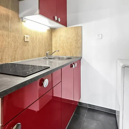 Sophia - Proche Centre - Balcon Prive - Wifi Gratuit Apartment Annemasse